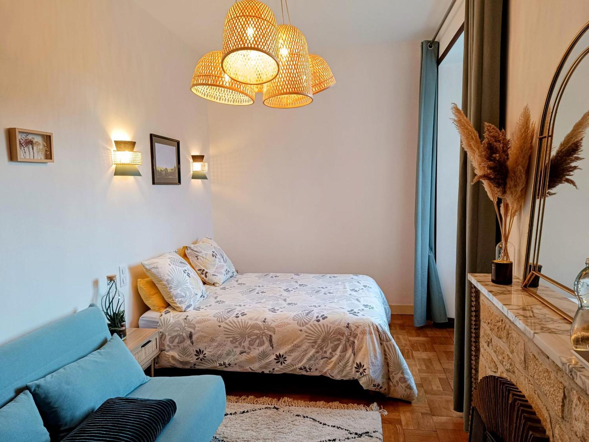Bed and Breakfast La Fontaine Du Mas Thiviers Esterno foto